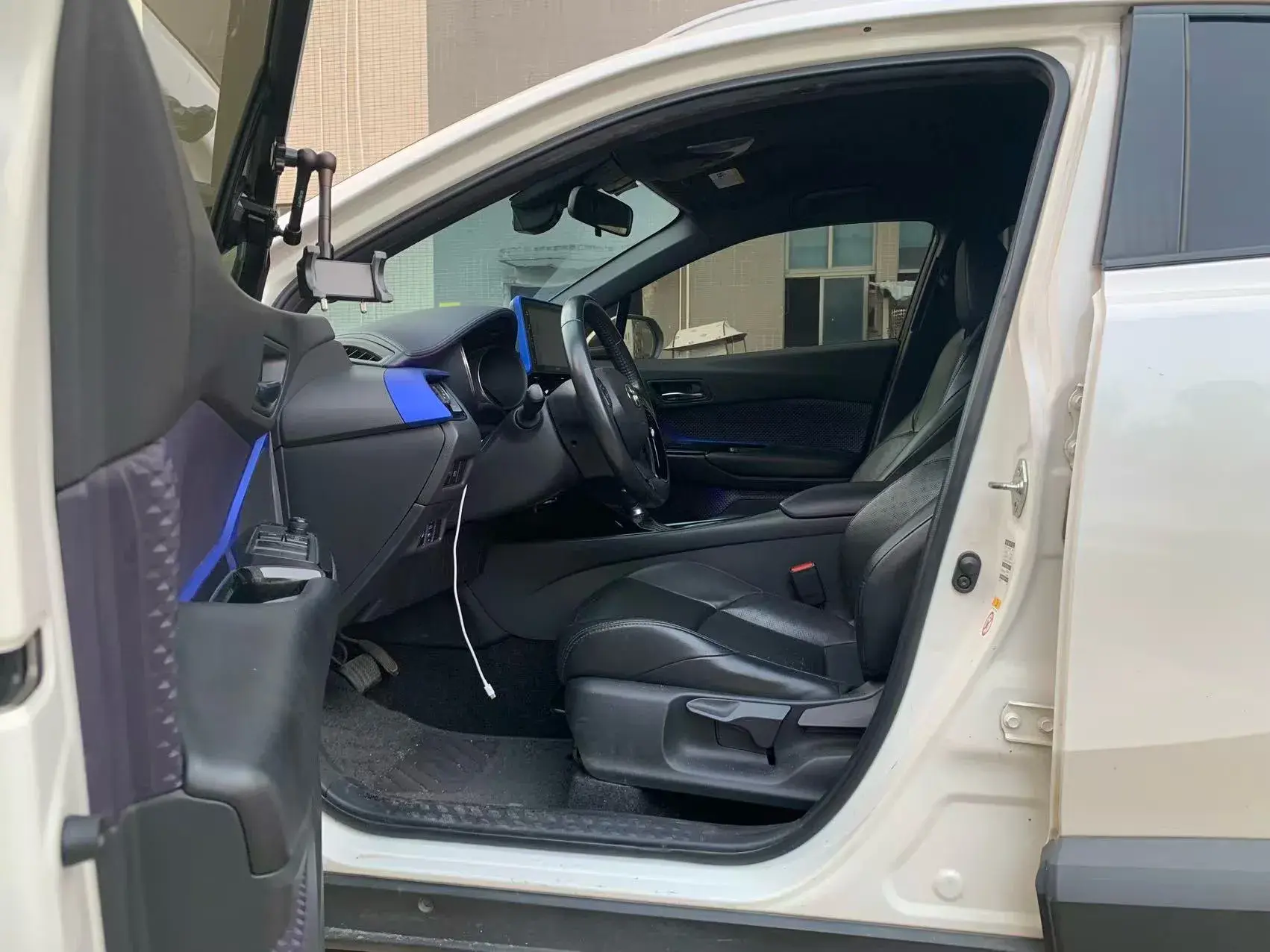 2018 TOYOTA IZOA thumbnail 2