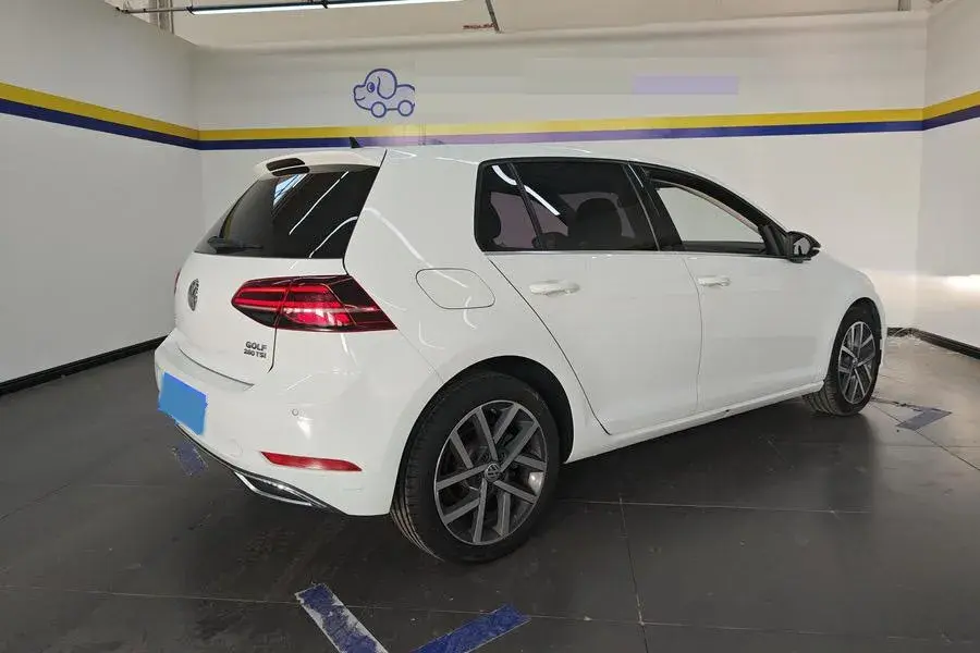 2019 VOLKSWAGEN GOLF thumbnail 2