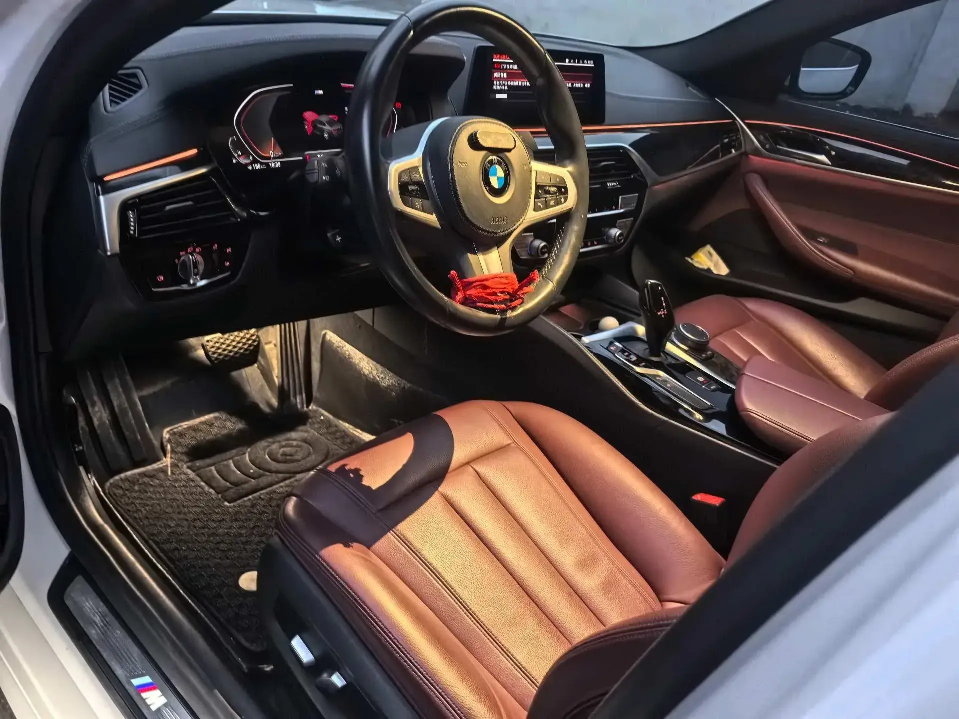 2020 BMW 5 thumbnail 4