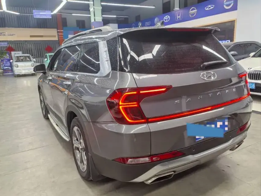 2019 HYUNDAI SANTAFE thumbnail 4