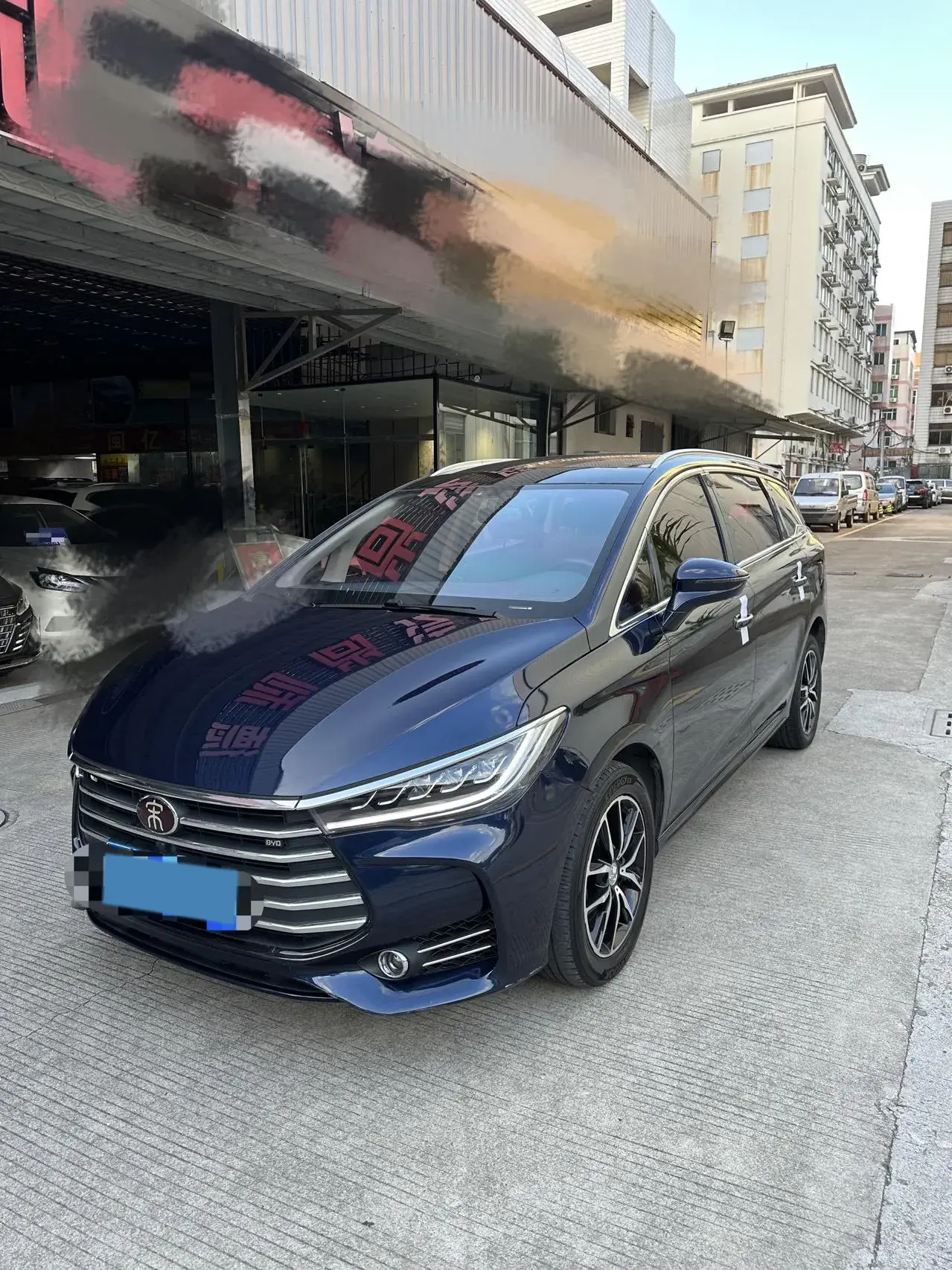 2017 BYD SONG view 1