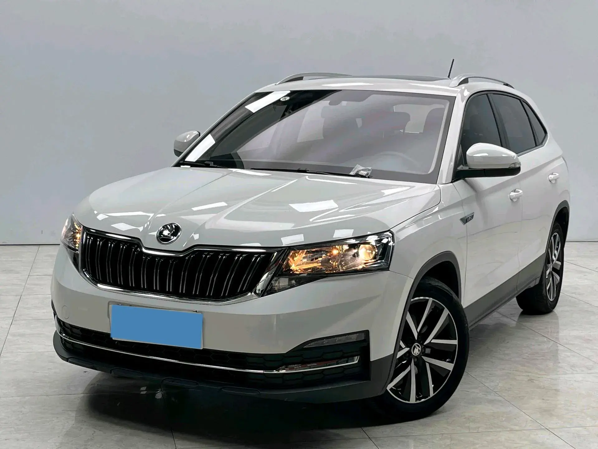 2020 SKODA KAMIQ view 1