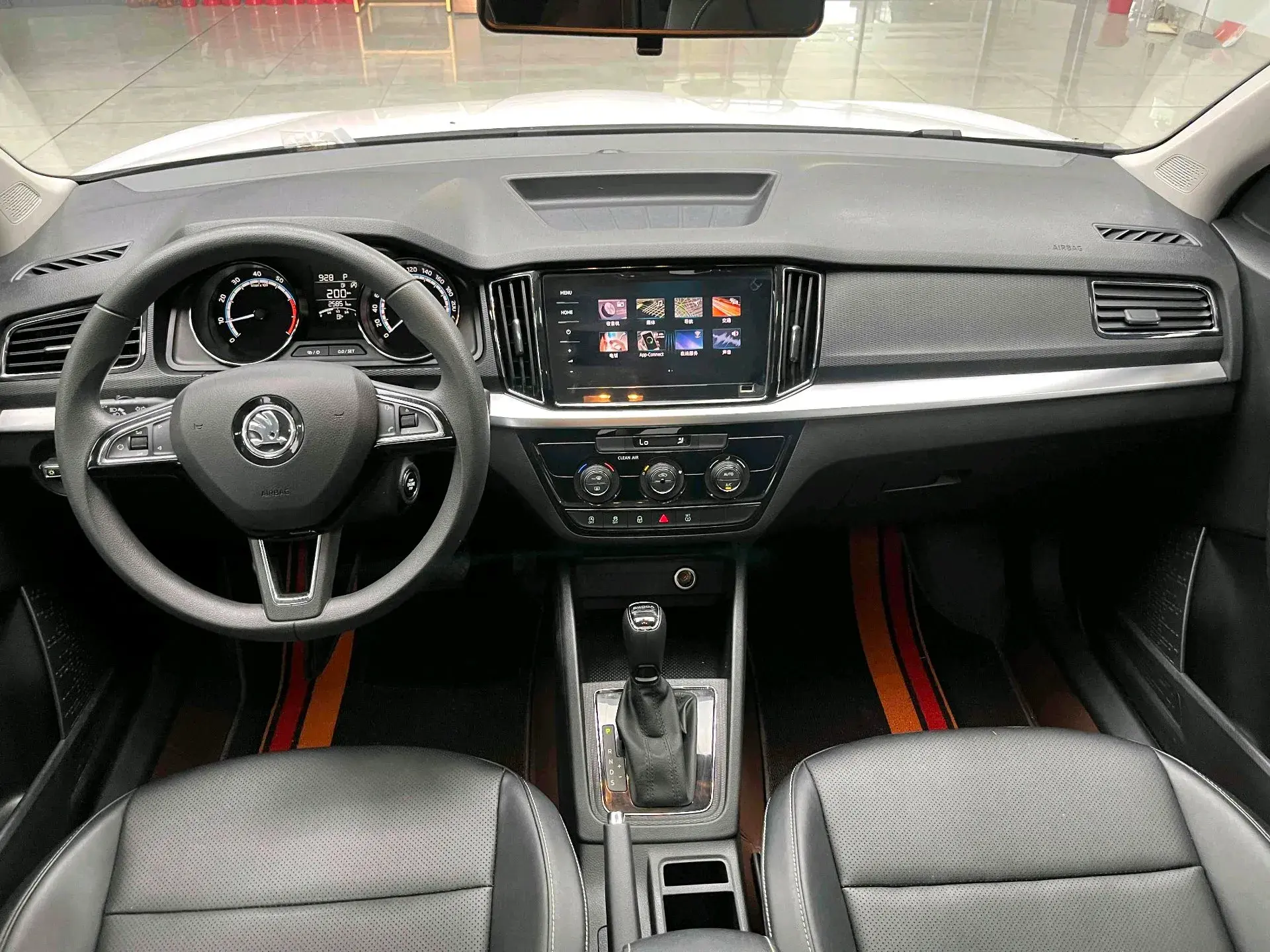 2020 SKODA KAMIQ thumbnail 2