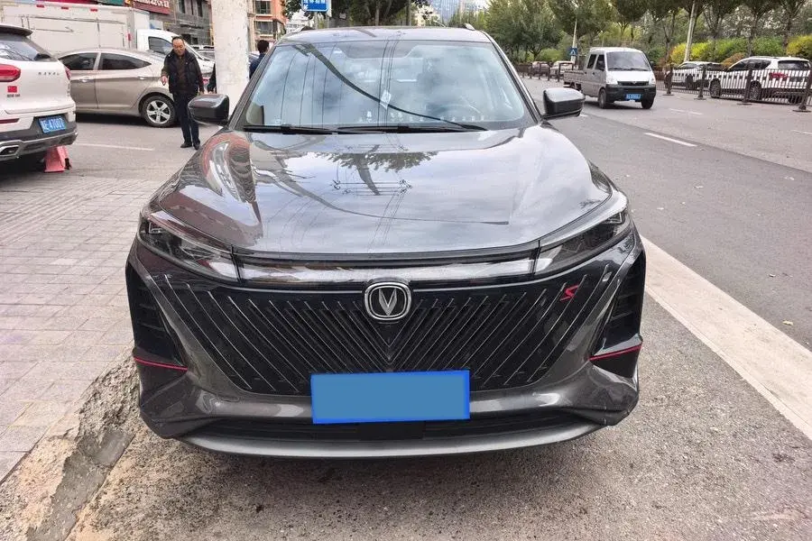 2022 CHANGAN CS75 thumbnail 3