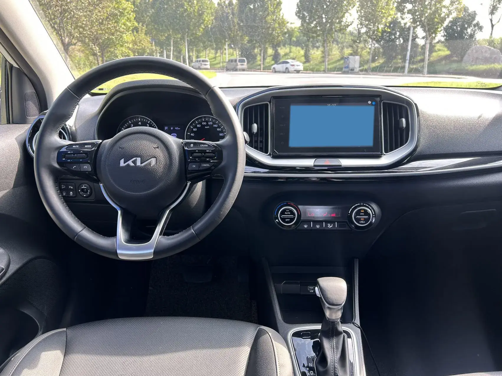 2021 KIA KX1 thumbnail 4