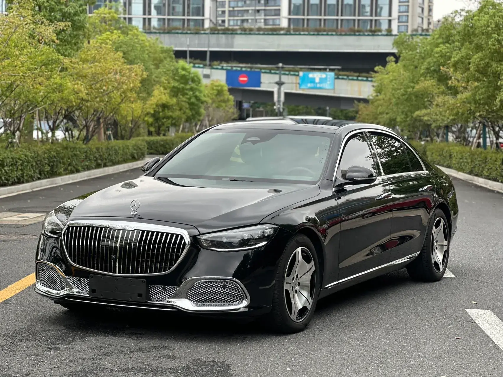 2022 MERCEDES-BENZ S view 1