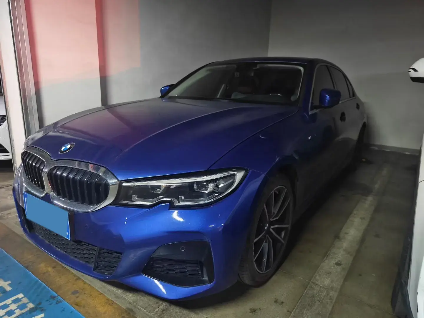 2022 BMW 3 view 1