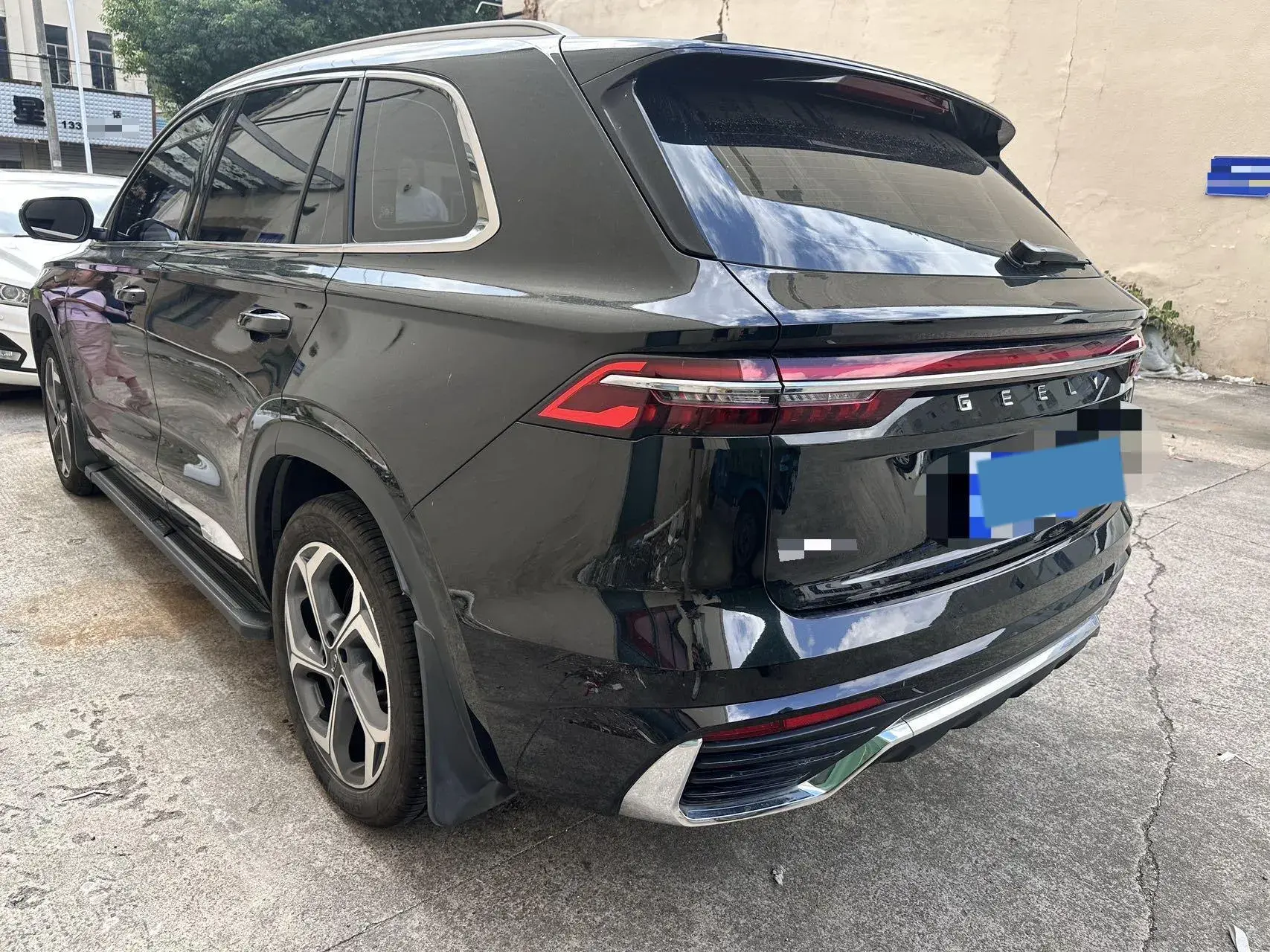 2024 GEELY MONJARO thumbnail 4