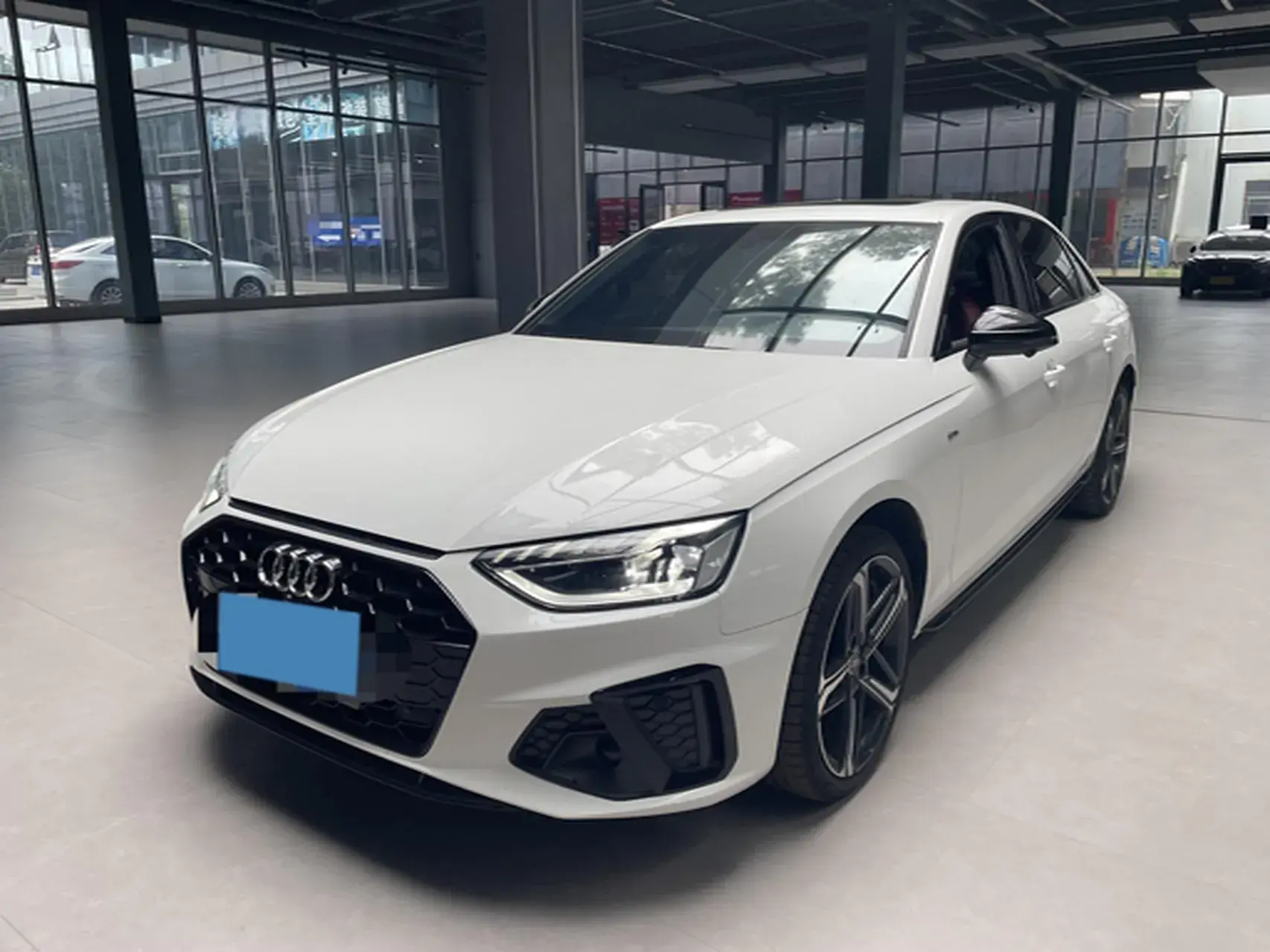 2024 AUDI A4L view 1