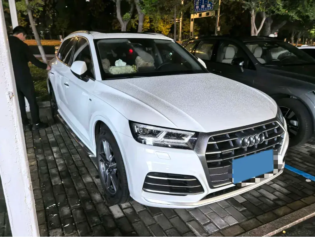 2020 AUDI Q5L thumbnail 3