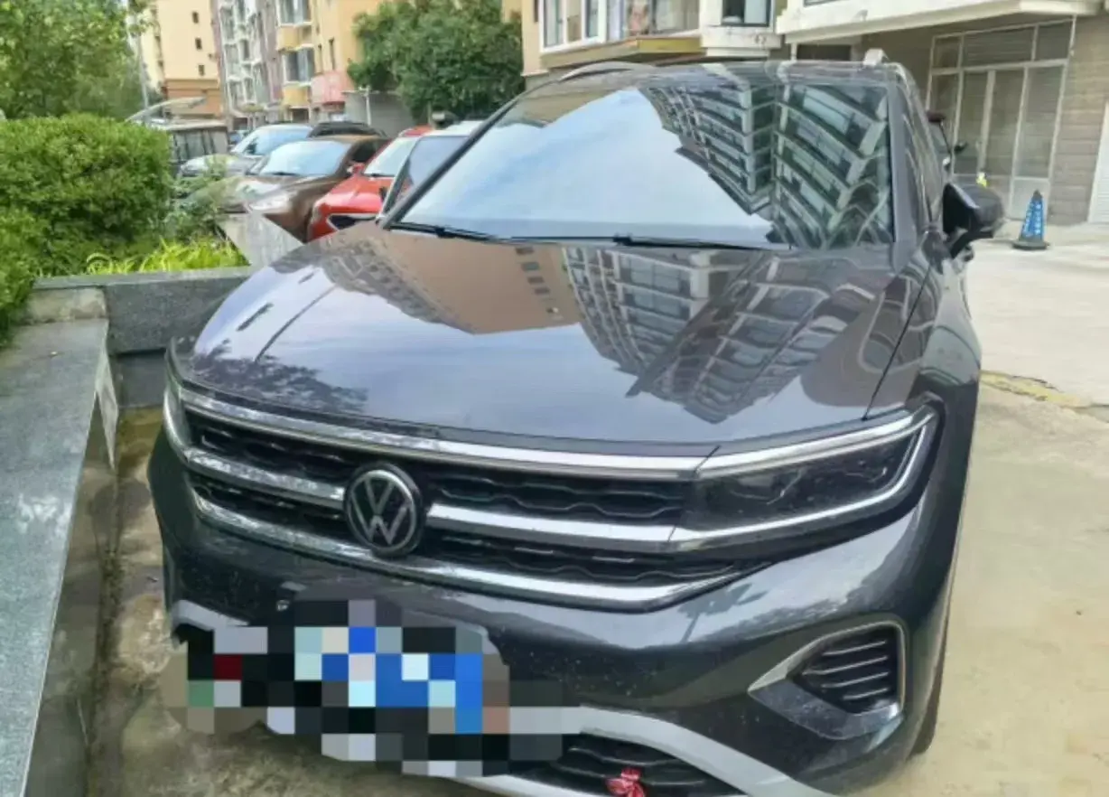 2024 VOLKSWAGEN TALAGON thumbnail 2