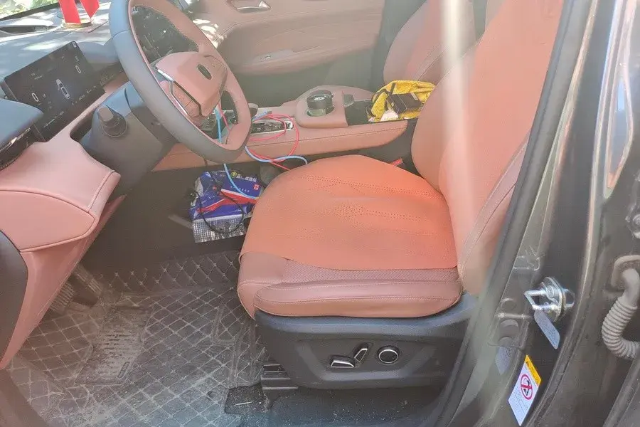 2024 CHANGAN UNI-Z thumbnail 4