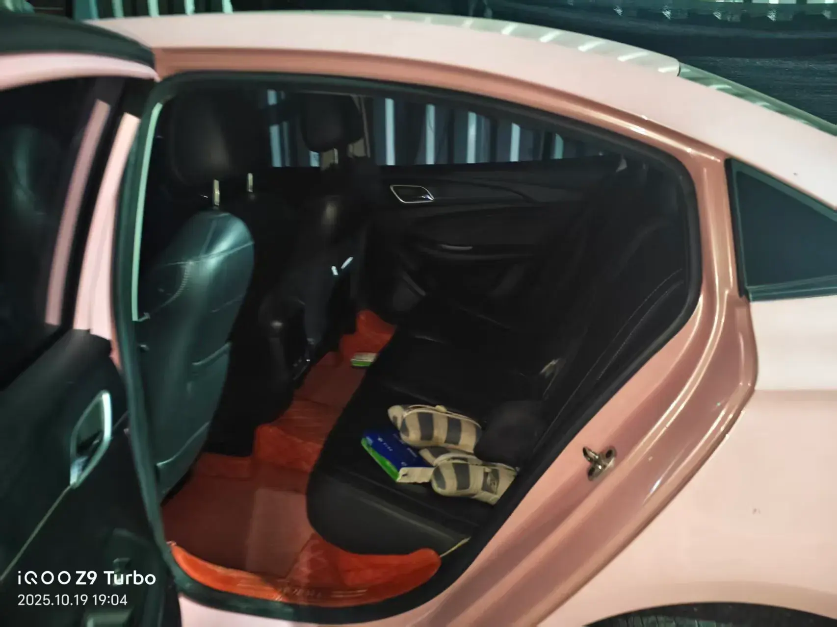 2019 ROEWE I5 thumbnail 3