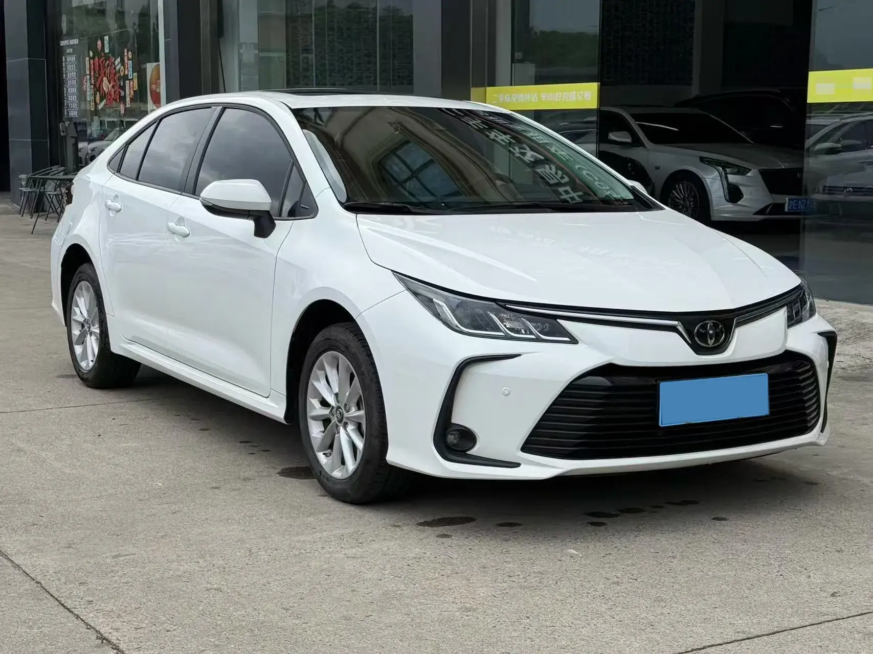 2021 TOYOTA COROLLA thumbnail 3