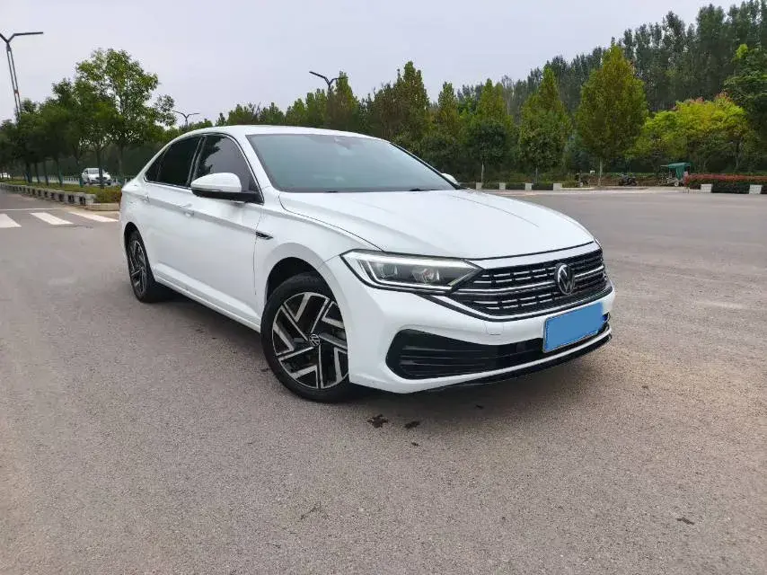 2023 VOLKSWAGEN SAGITAR thumbnail 2