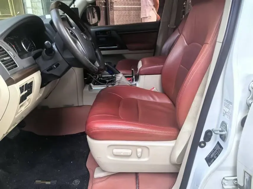 2015 Toyota Land Cruiser 4.6L 310HP V8 6AT,autocango,china used car exporter,china ev exporter,chinese used car exporter,chinese used ev exporter