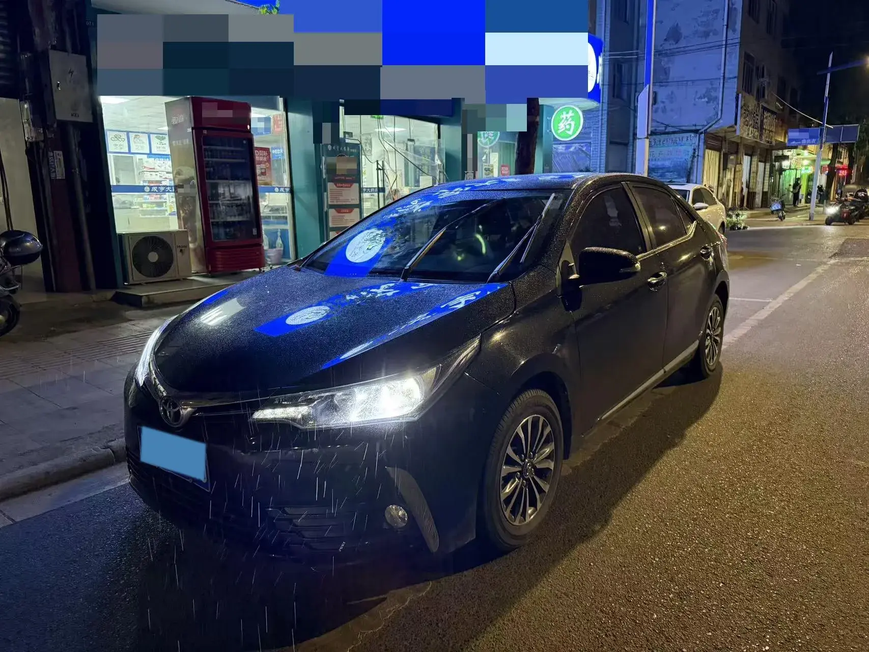 2018 TOYOTA COROLLA view 1