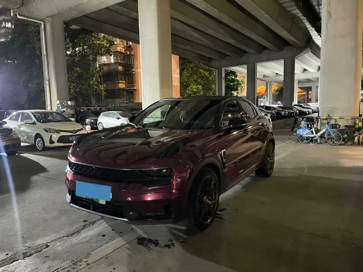 2021 LYNK&CO 05 EM-P 1.5T 180HP L3 7DCT PHEV 17.7KWH