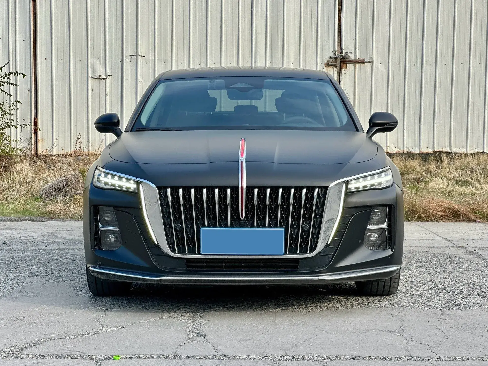 2023 HONGQI H5 thumbnail 2