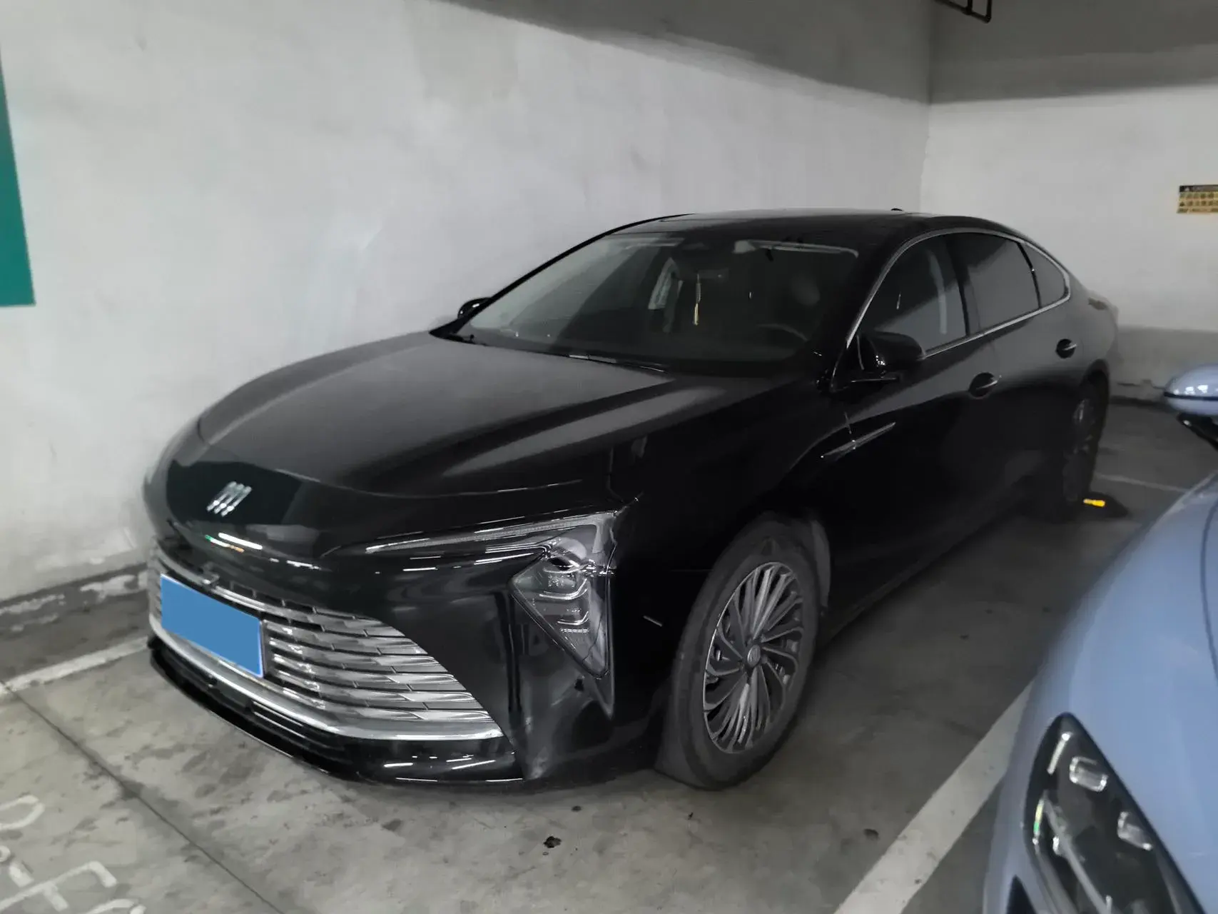 2023 BUICK LARCOSSE view 1