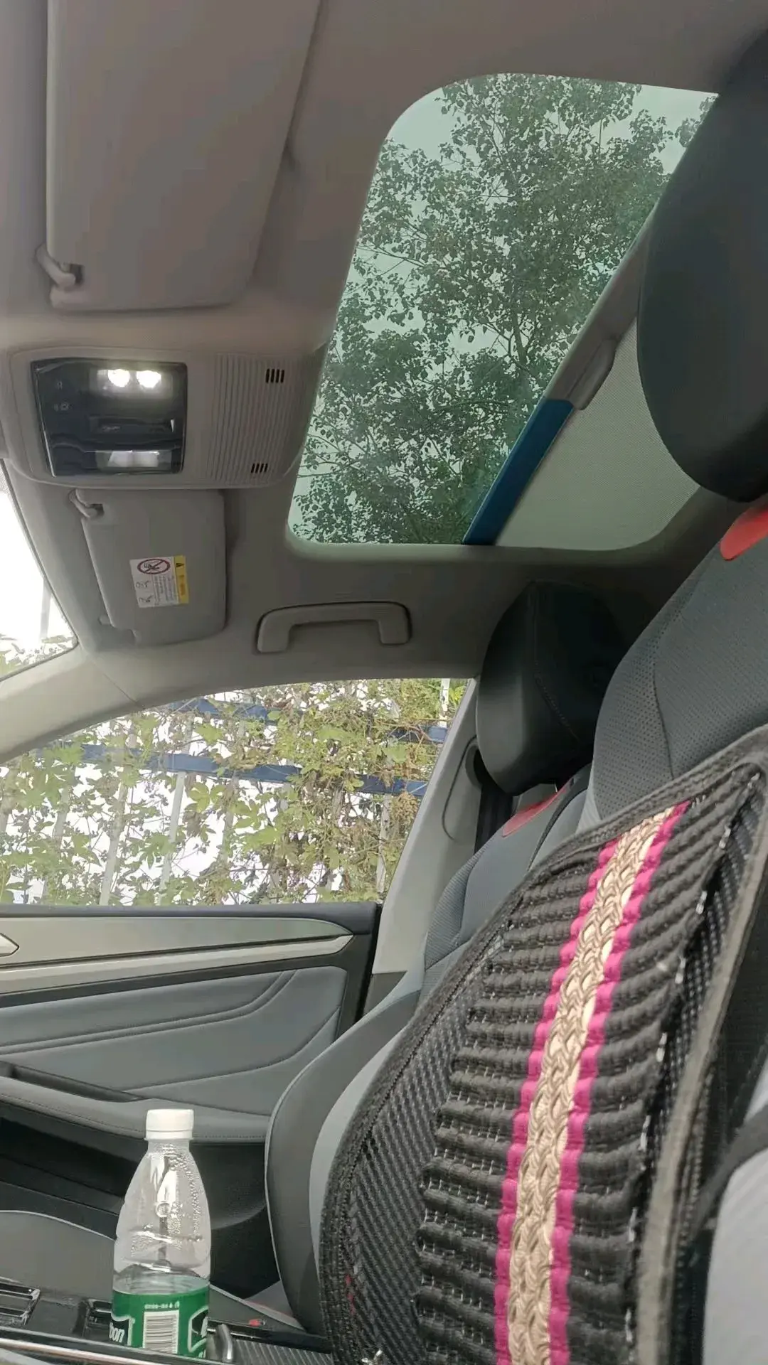 2022 VOLKSWAGEN LAMANDO thumbnail 4