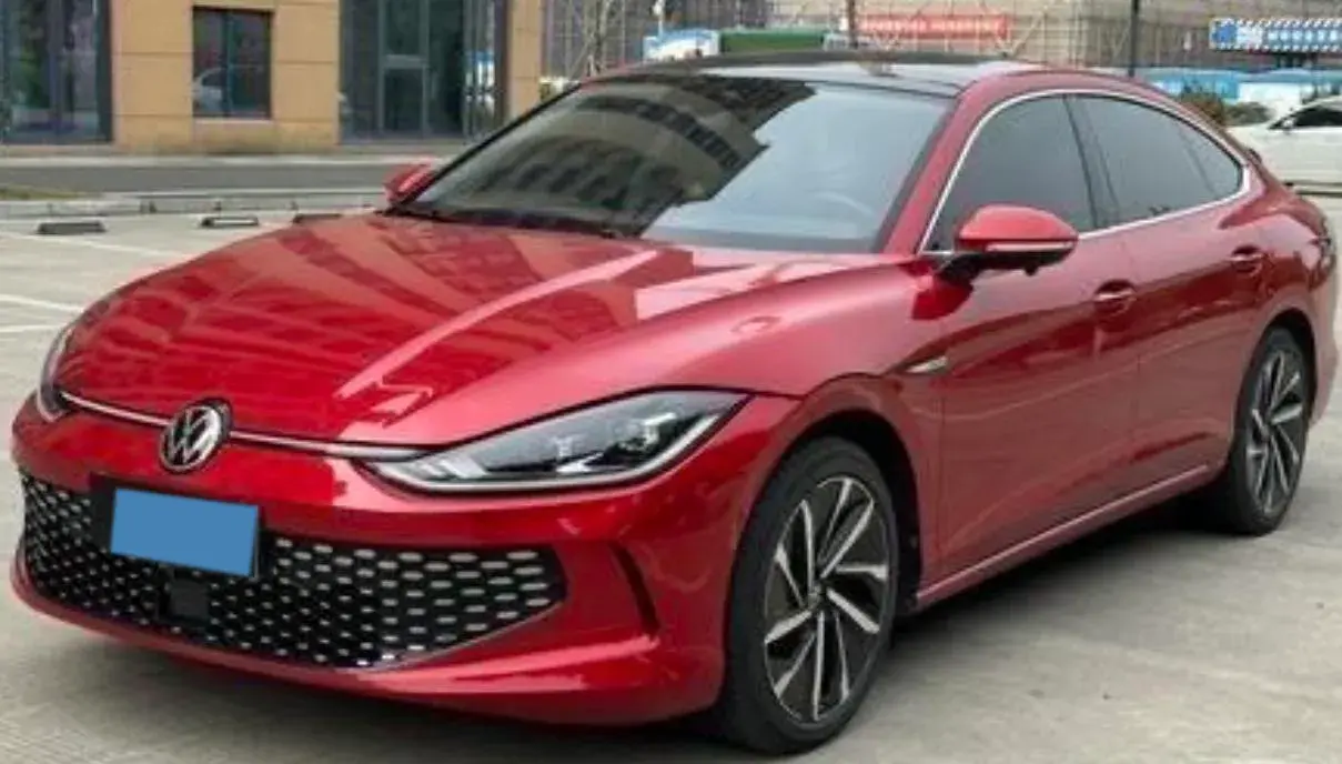 2022 VOLKSWAGEN LAMANDO view 1