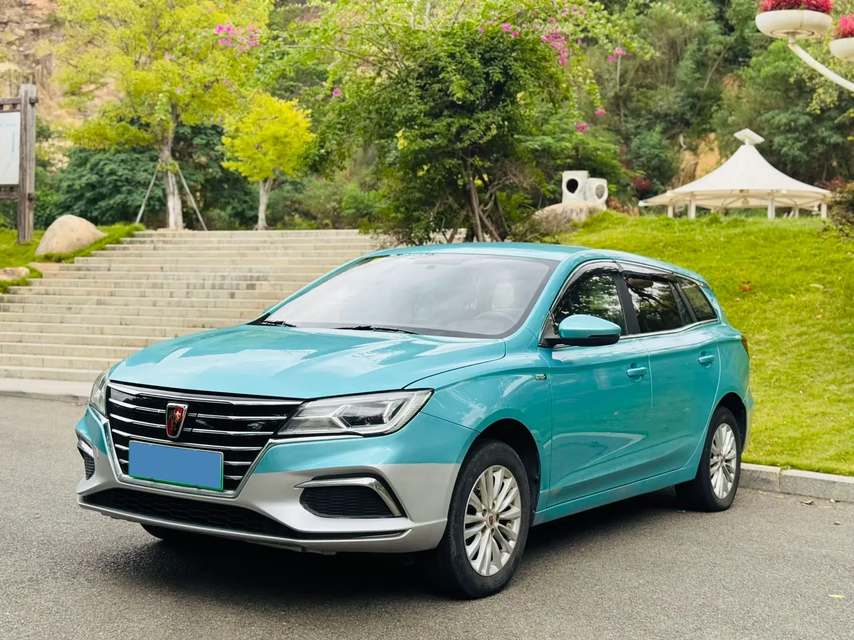 2021 ROEWE EI5 view 1