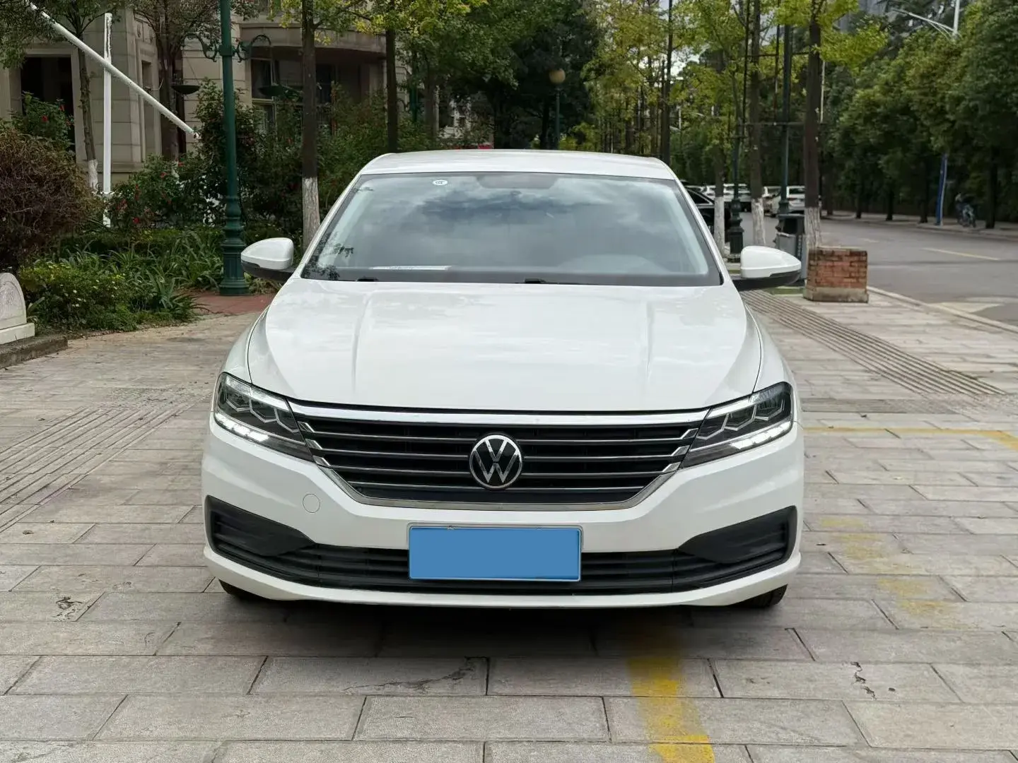 2022 VOLKSWAGEN LAVIDA thumbnail 2