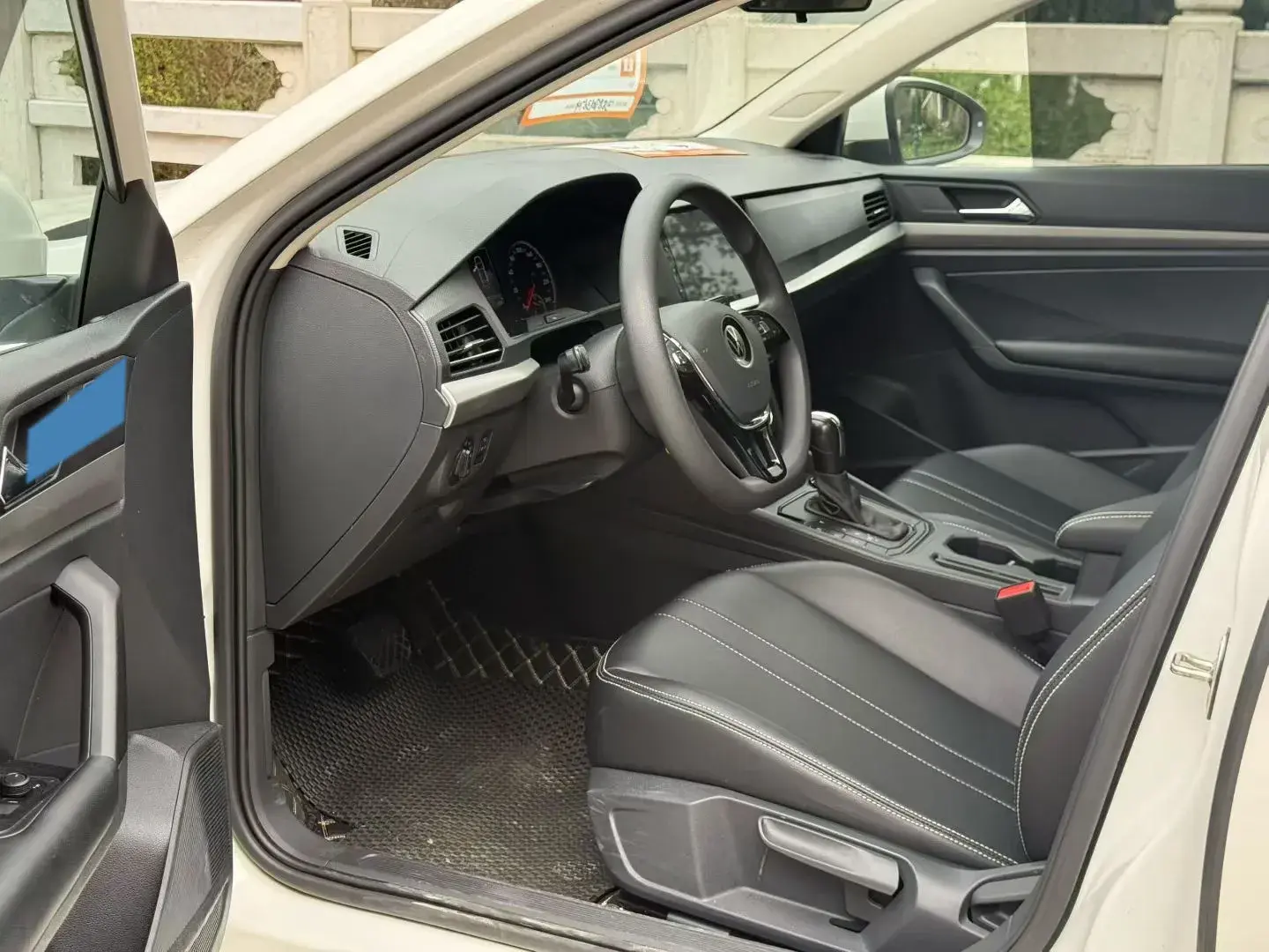 2022 VOLKSWAGEN LAVIDA thumbnail 4