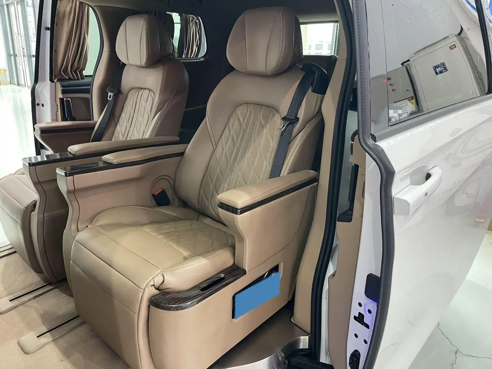 2020 BUICK GL8 thumbnail 4