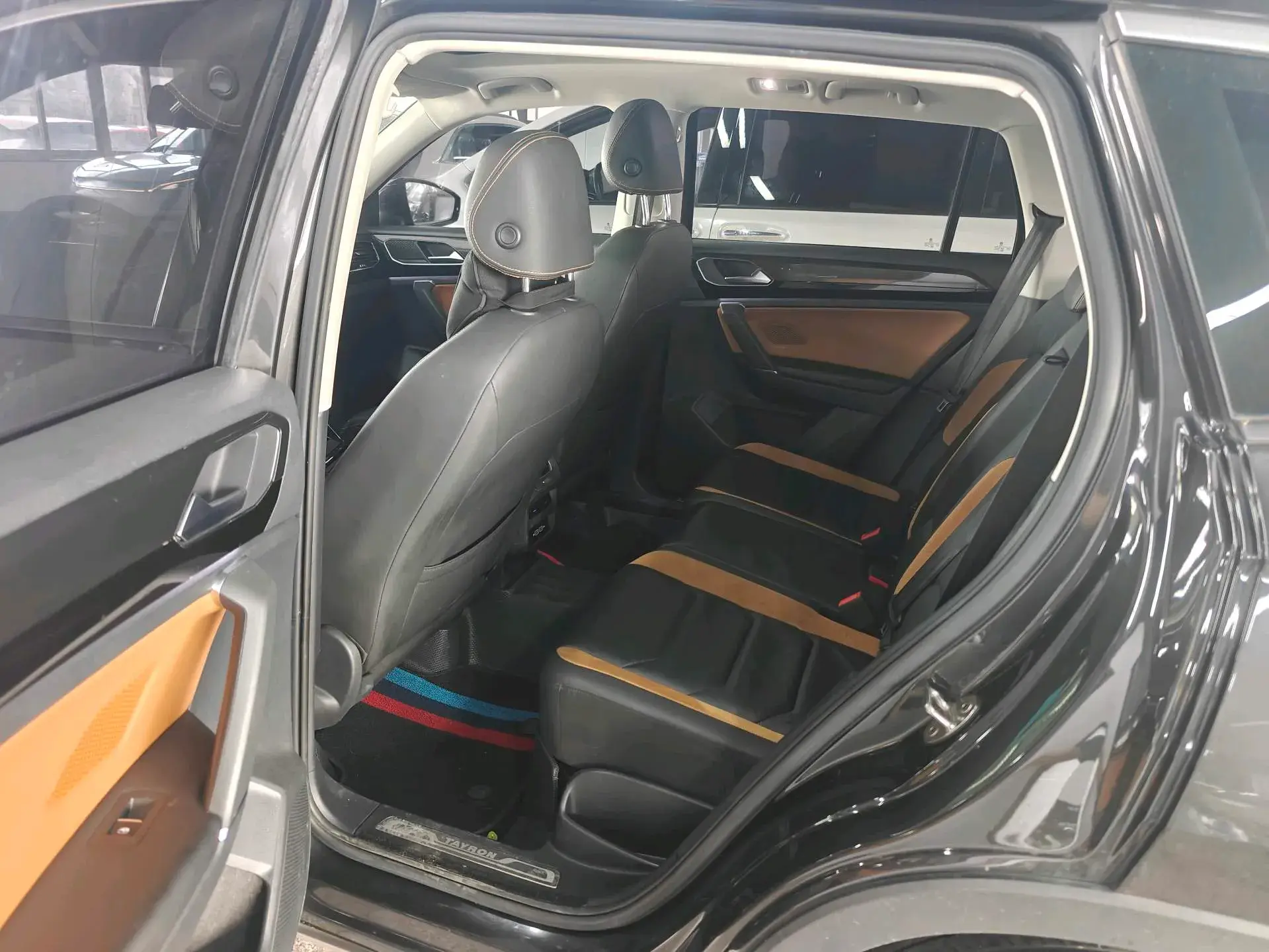 2019 VOLKSWAGEN TAYRON thumbnail 4