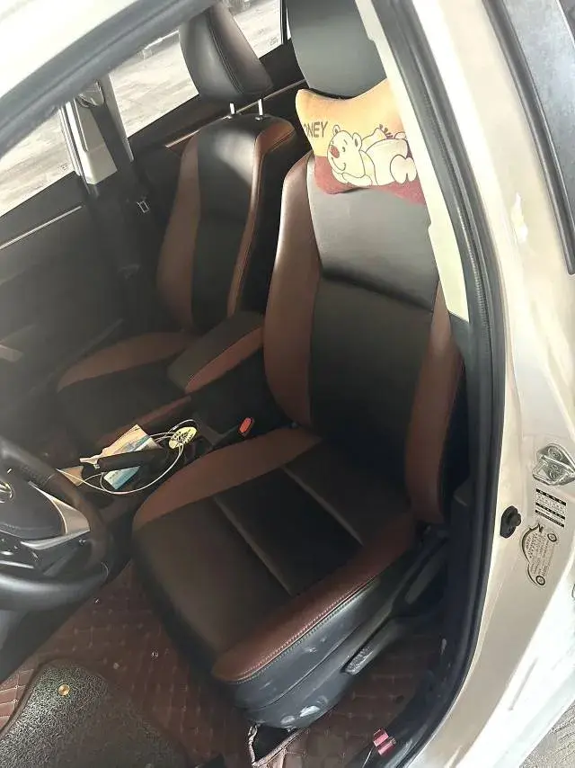 2020 TOYOTA COROLLA thumbnail 3