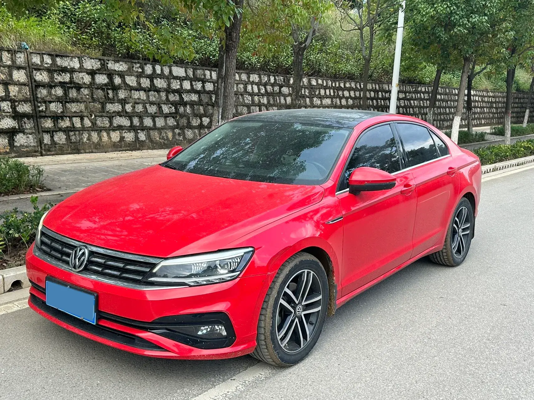 2019 VOLKSWAGEN LAMANDO view 1