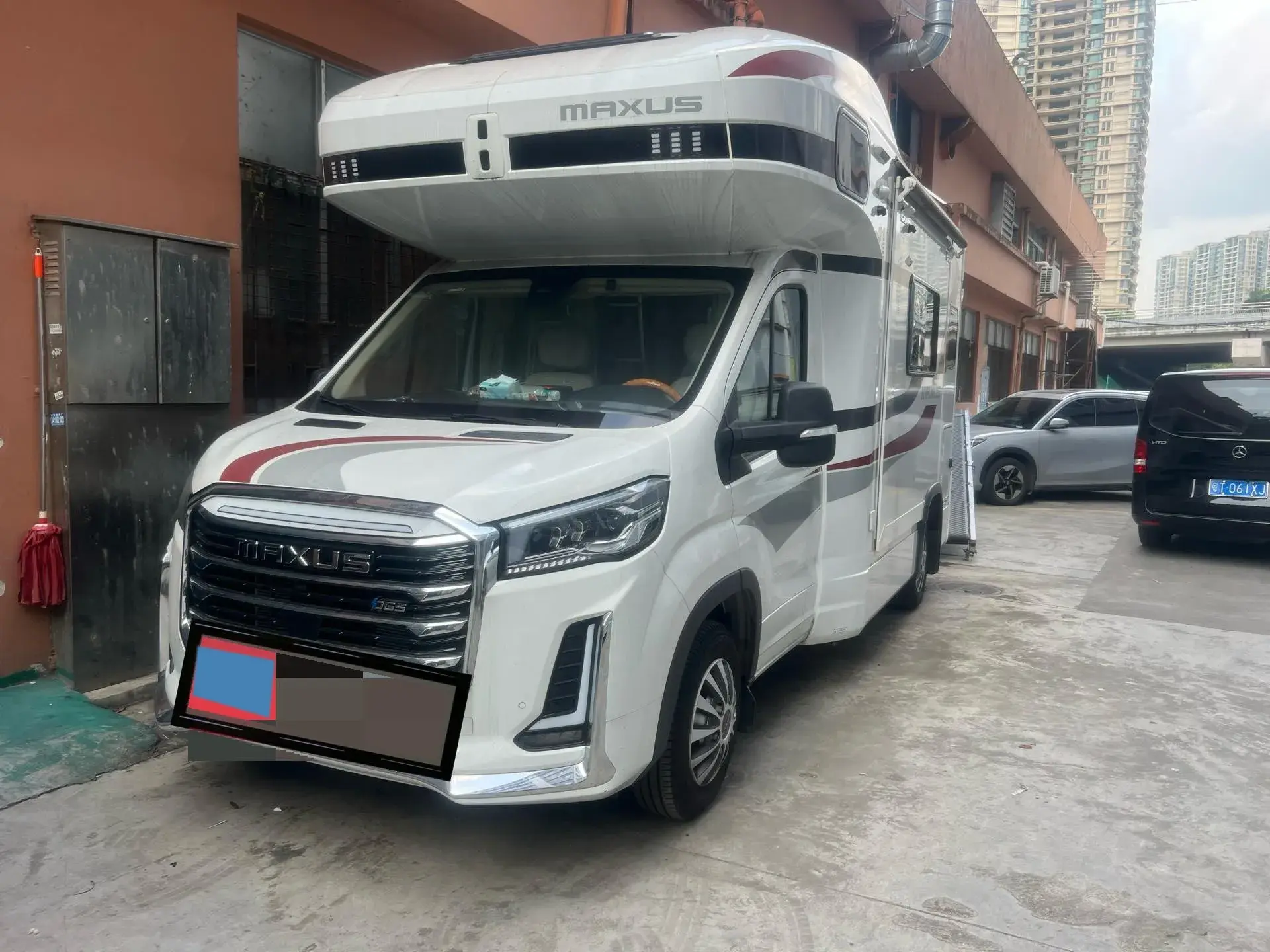 2024 MAXUS XINTU view 1