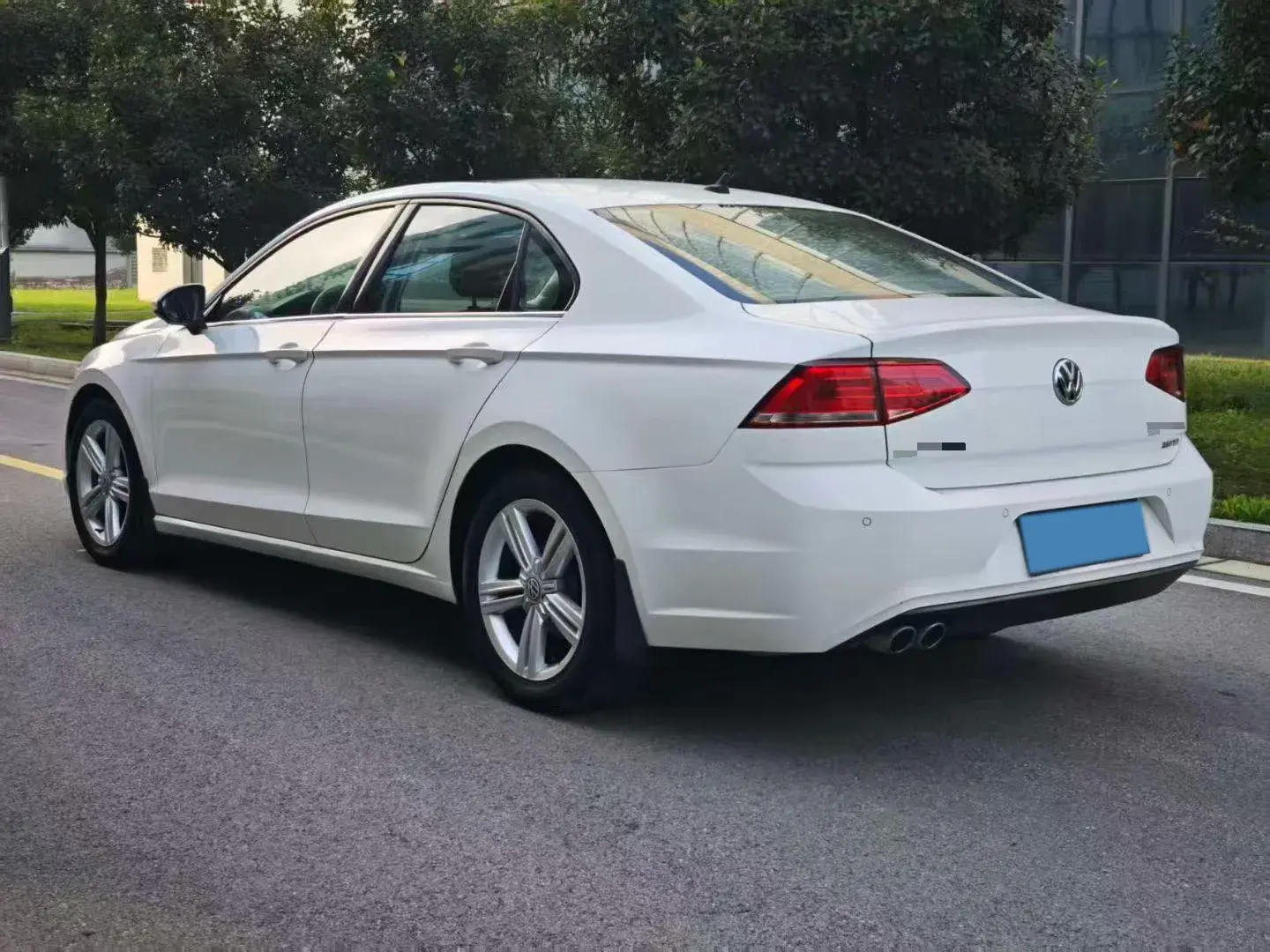 2018 VOLKSWAGEN LAMANDO thumbnail 4