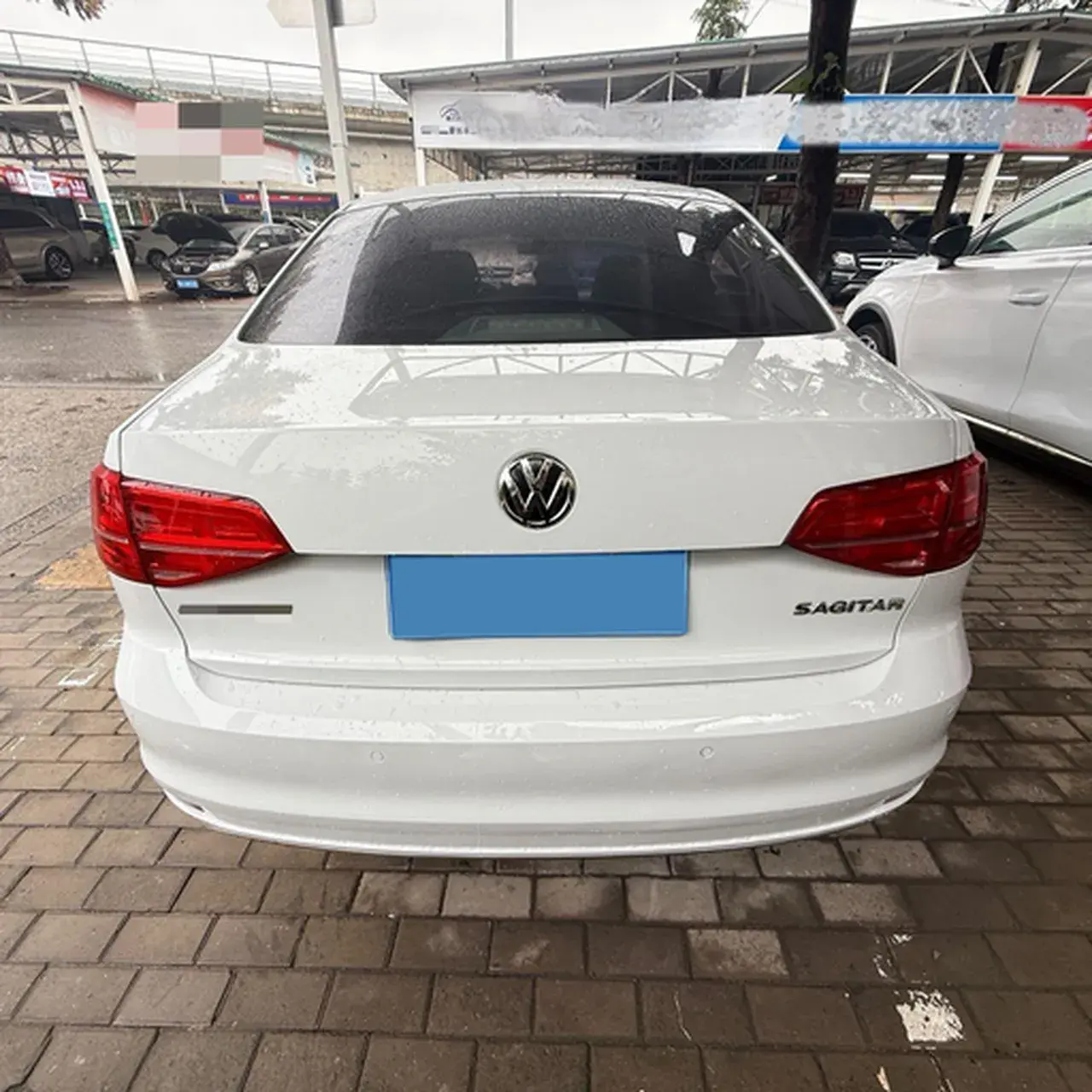 2018 VOLKSWAGEN SAGITAR thumbnail 4