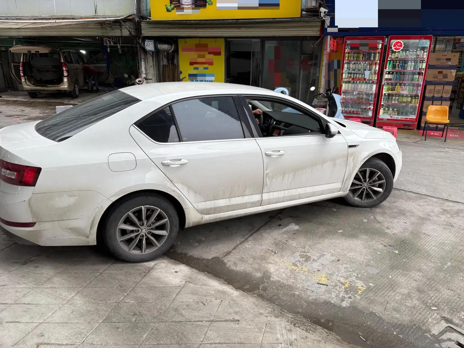 2019 SKODA OCTAVIA thumbnail 4