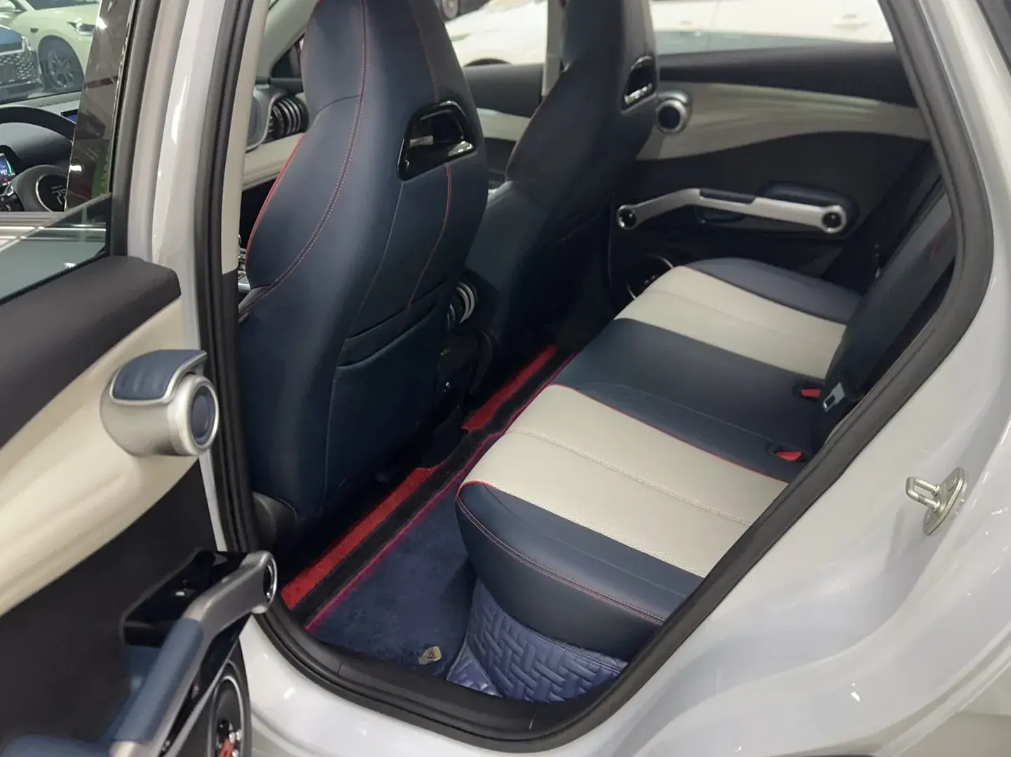 2022 BYD YUAN thumbnail 4