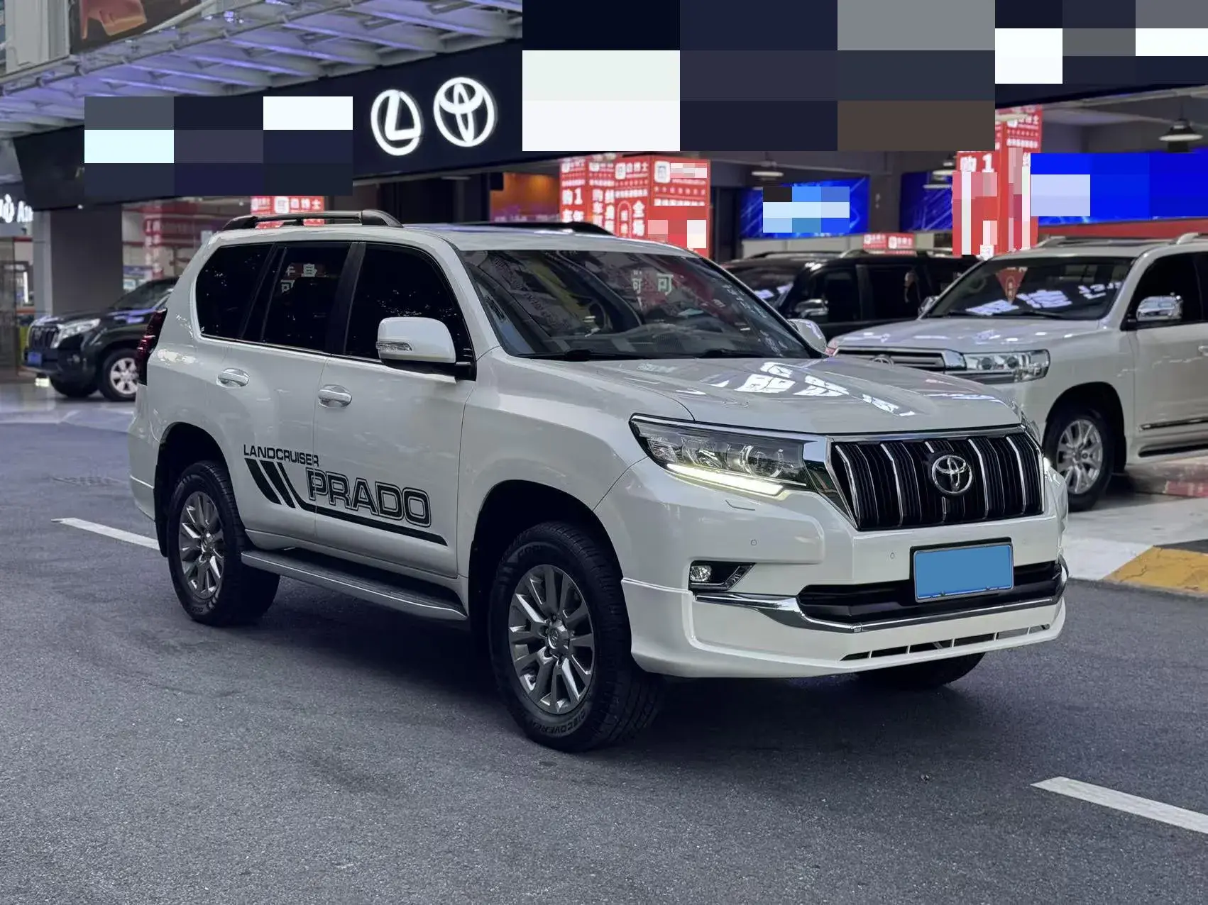 2019 TOYOTA LAND thumbnail 3