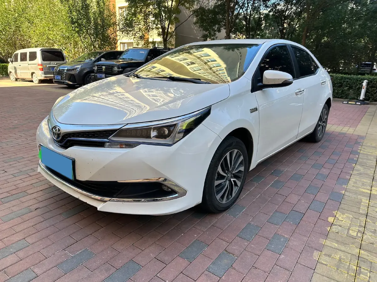 2019 Toyota Corolla Hybird E+ 1.8L 99HP L4 E-CVT PHEV 10.5KWH