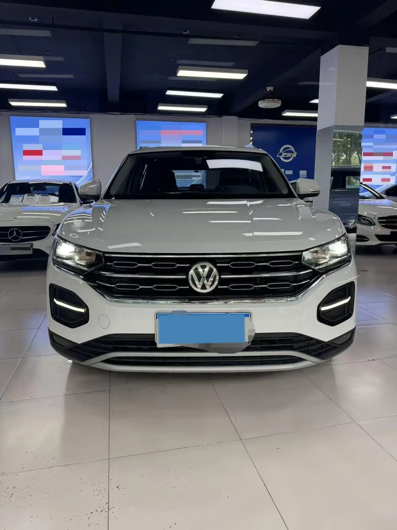 2020 VOLKSWAGEN TAYRON thumbnail 2