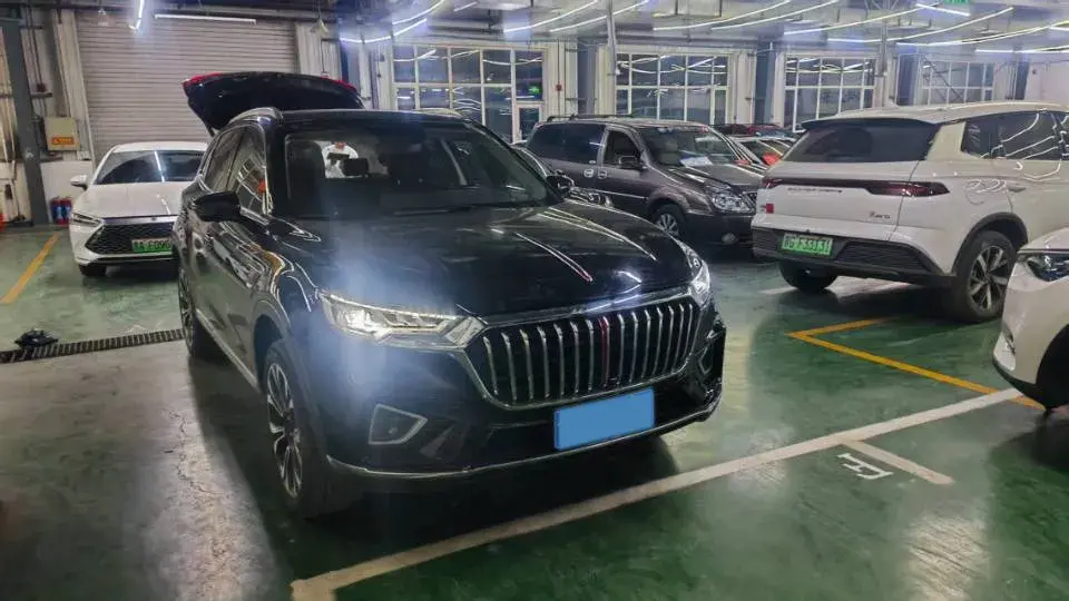 2022 HONGQI HS5 thumbnail 3