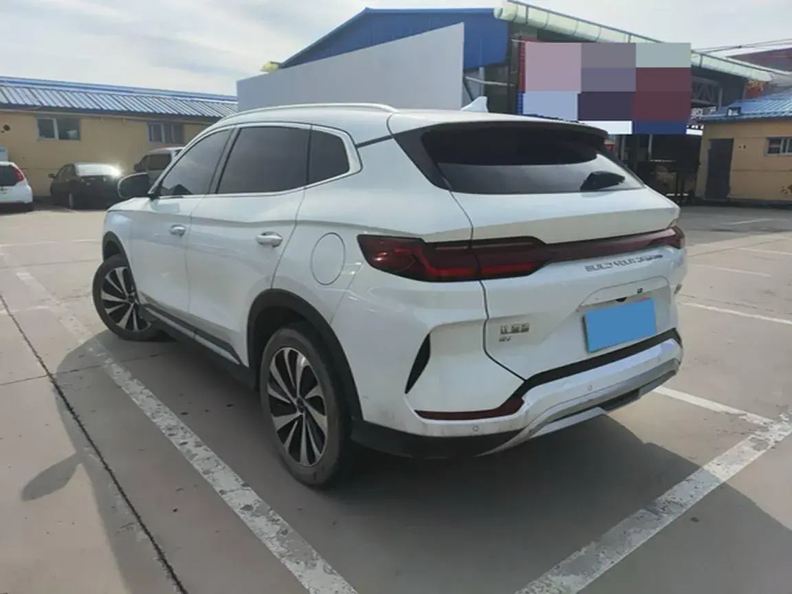 2023 BYD SONG thumbnail 3