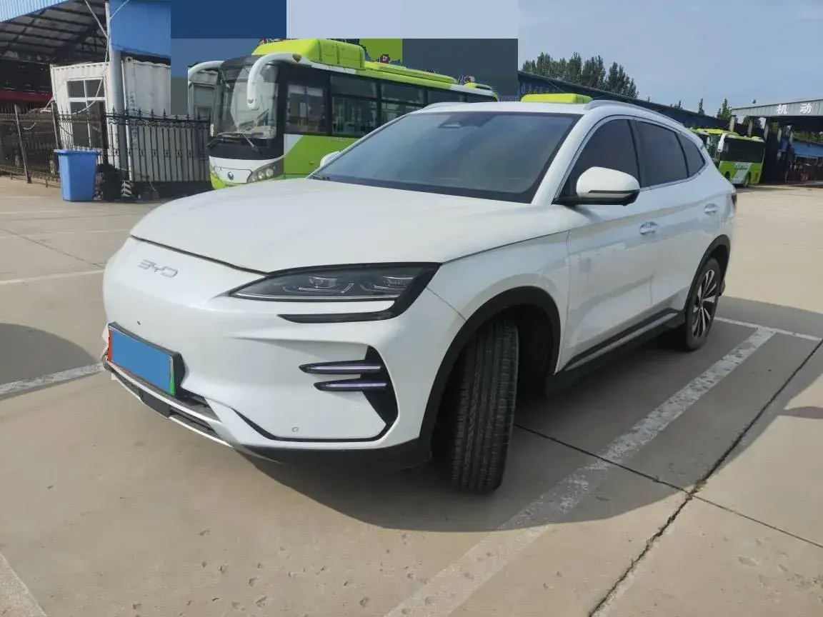 2023 BYD SONG view 1