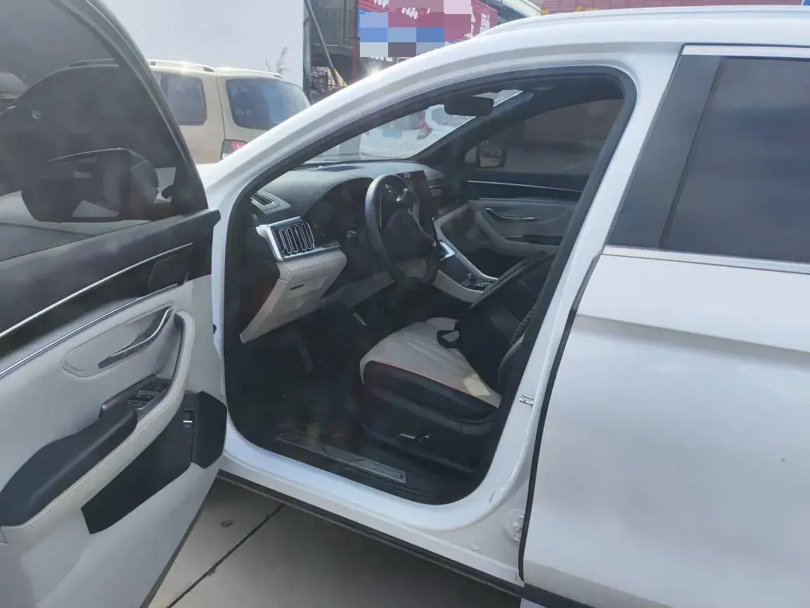 2023 BYD SONG thumbnail 4