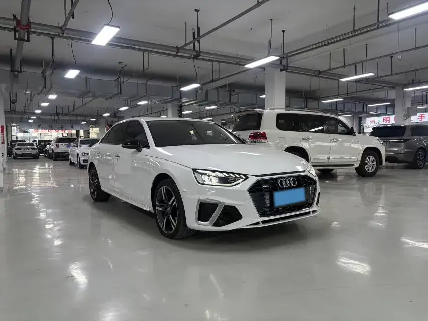 2020 AUDI A4L thumbnail 3