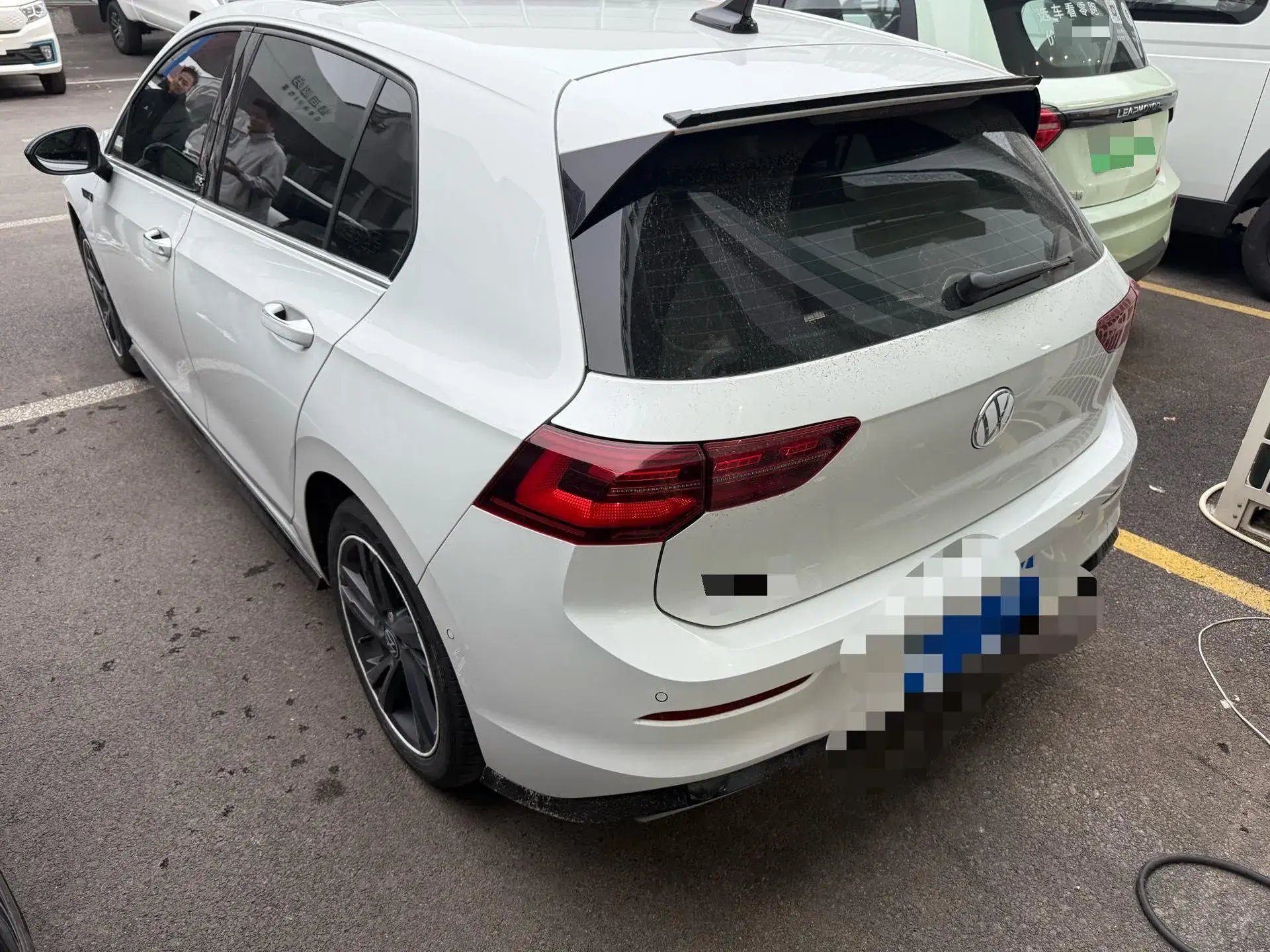 2021 VOLKSWAGEN GOLF thumbnail 2