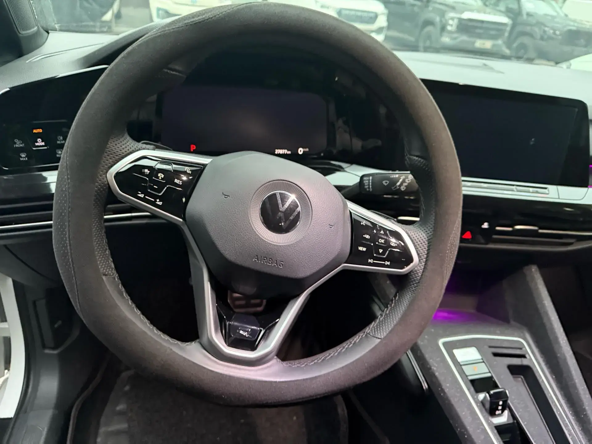 2021 VOLKSWAGEN GOLF thumbnail 3