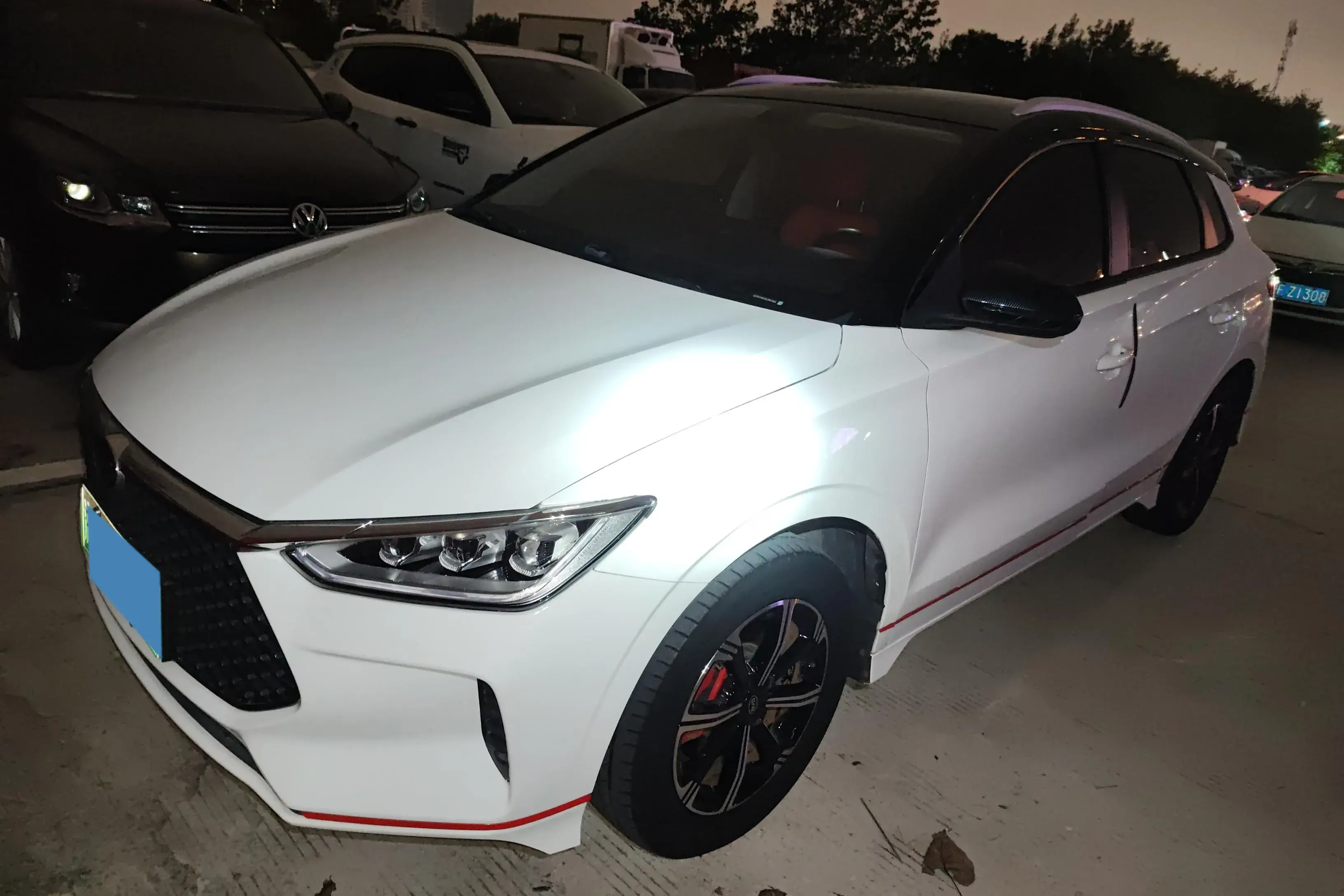 2019 BYD E2 view 1