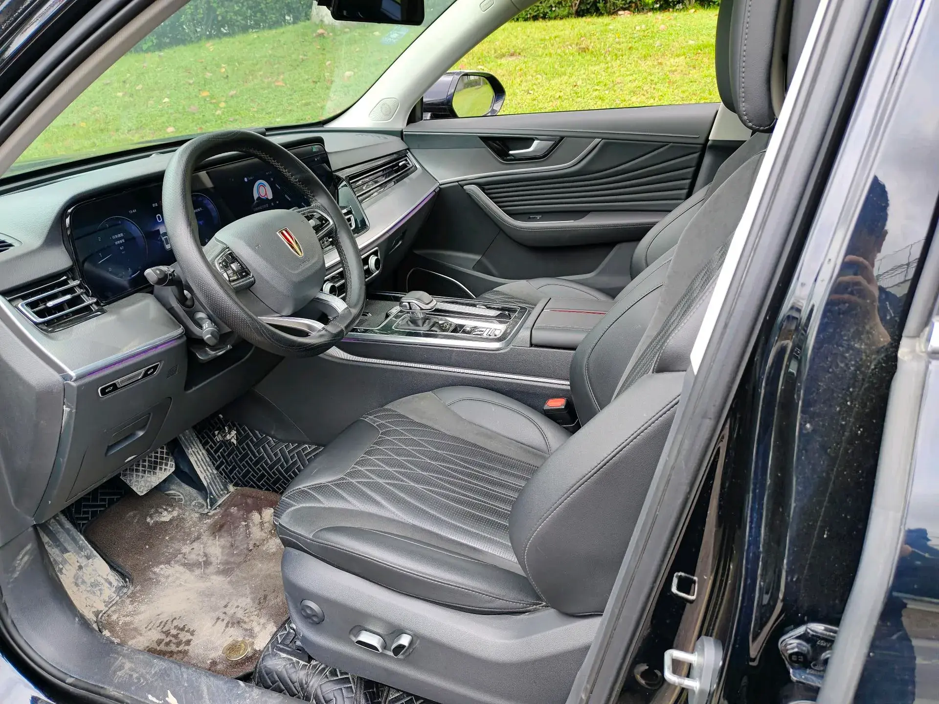 2023 HONGQI HS5 thumbnail 4